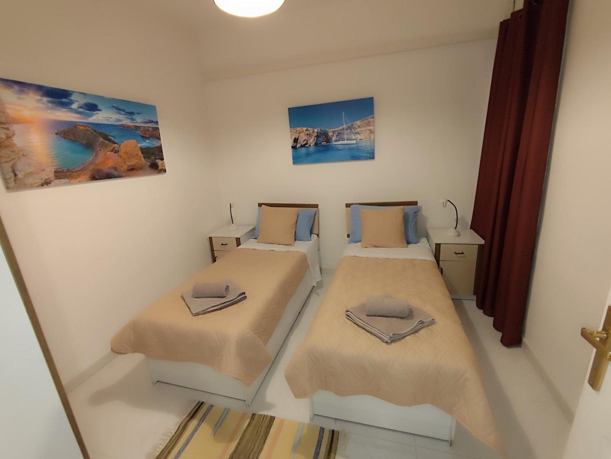 Апартаменти Sea Breeze Bliss - Self Check-In Сент-Полс-Бей Екстер'єр фото